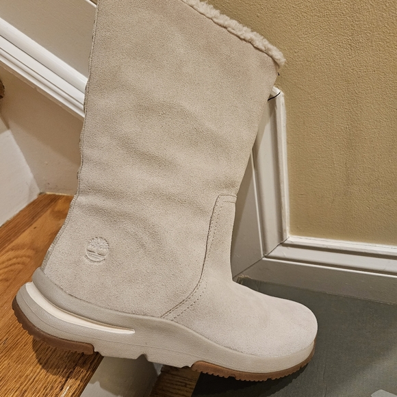 Waterproof Boots - Picture 1 of 5